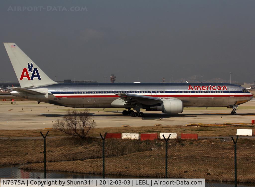 N7375A, 1992 Boeing 767-323 C/N 25202, Lining up rwy 25R for departure...