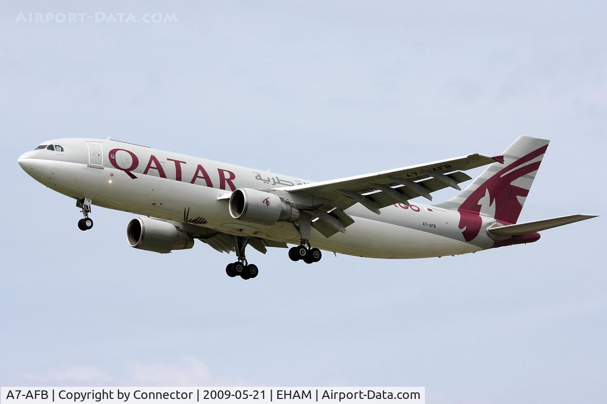 A7-AFB, 1991 Airbus A300B4-622R C/N 614, Final corrections before touchdown in Amsterdam.