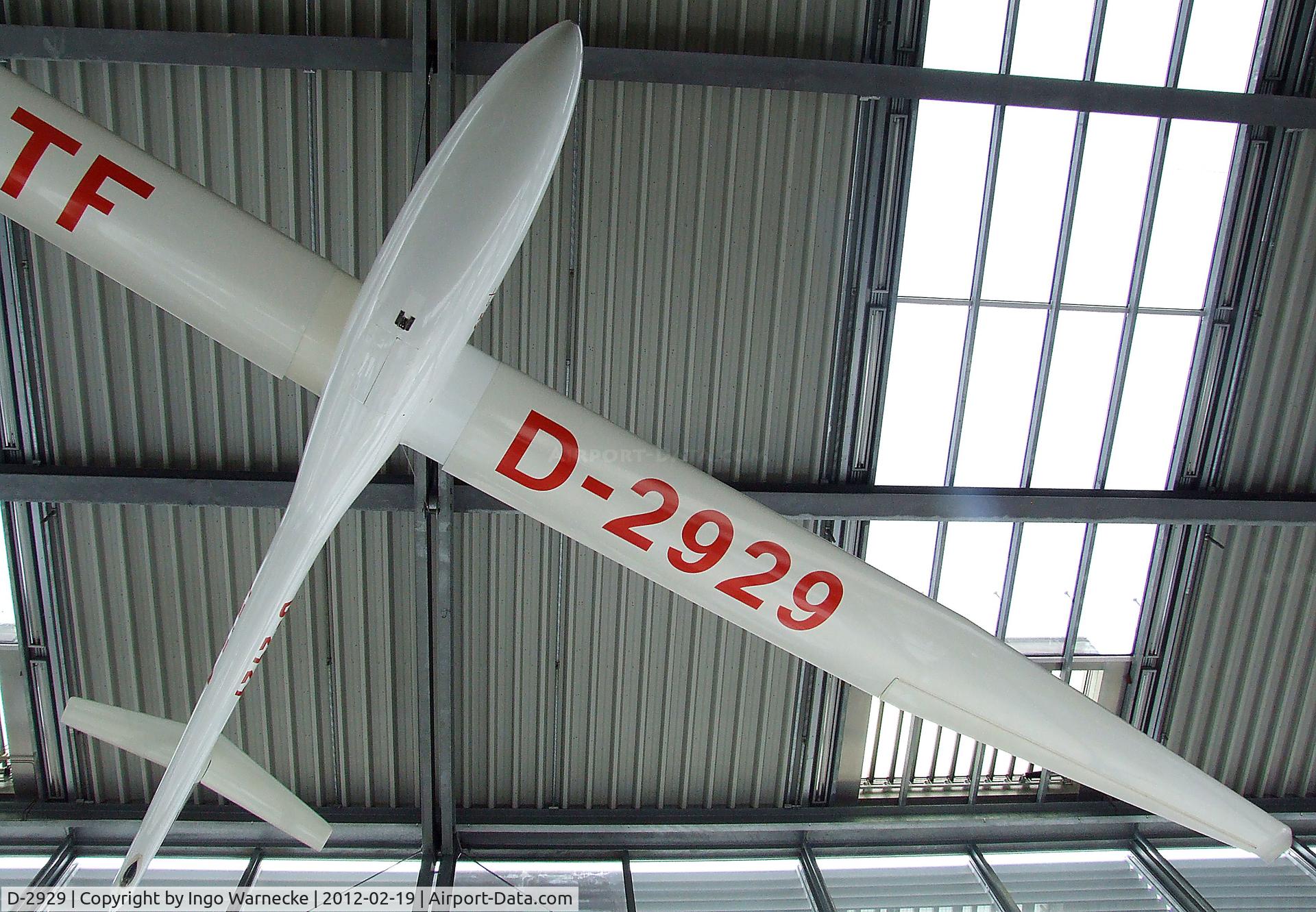 D-2929, 1975 Akaflieg Stuttgart FS-29 TF C/N 01, Akaflieg Stuttgart fs-29 TF (Teleskopflügel = telescopic wing extendable in flight from 13,3 to 19,0 m) at the Deutsches Museum Flugwerft Schleißheim, Oberschleißheim