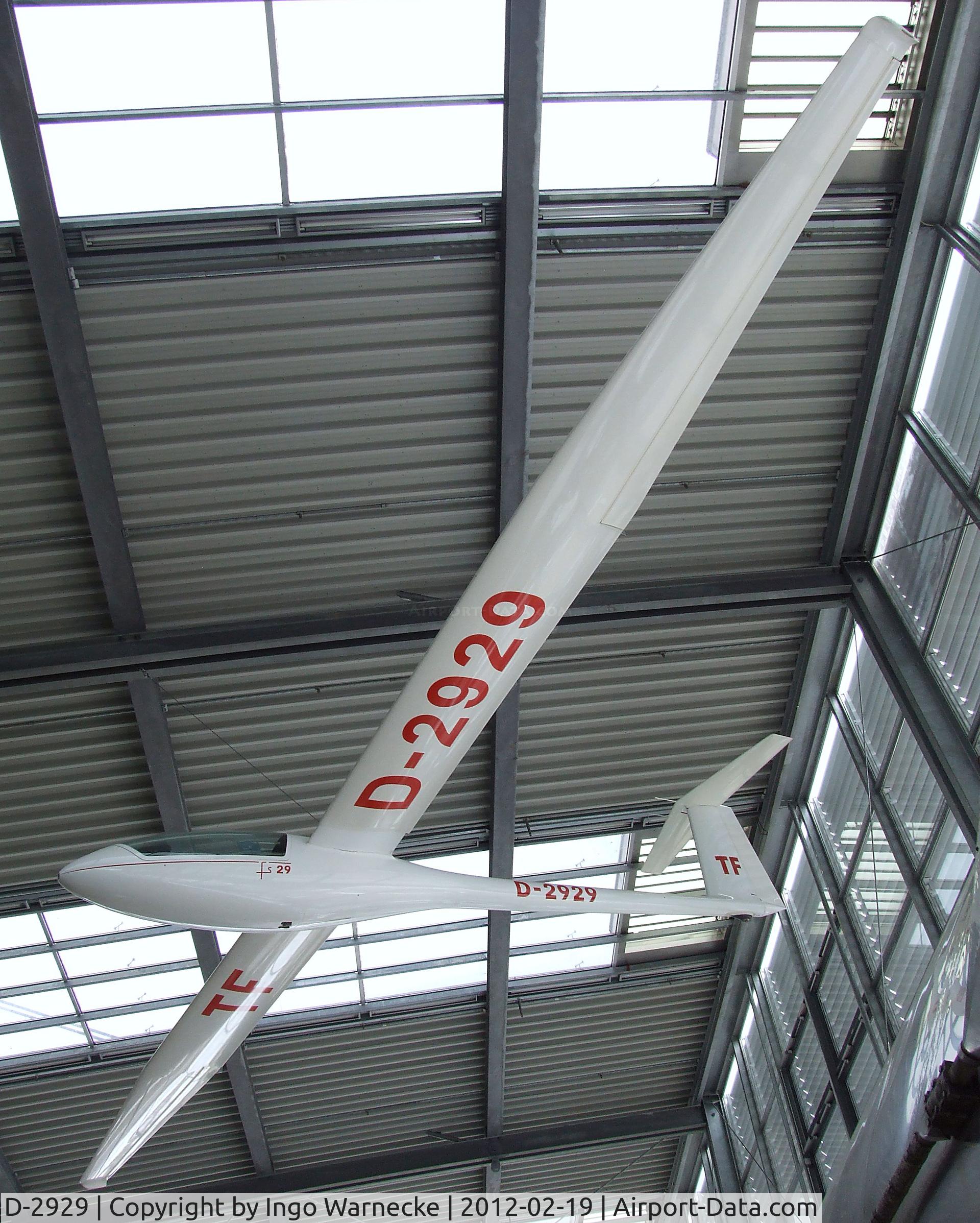 D-2929, 1975 Akaflieg Stuttgart FS-29 TF C/N 01, Akaflieg Stuttgart fs-29 TF (Teleskopflügel = telescopic wing extendable in flight from 13,3 to 19,0 m) at the Deutsches Museum Flugwerft Schleißheim, Oberschleißheim
