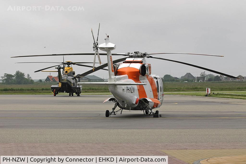 PH-NZW, 1991 Sikorsky S-76B C/N 760381, No description.