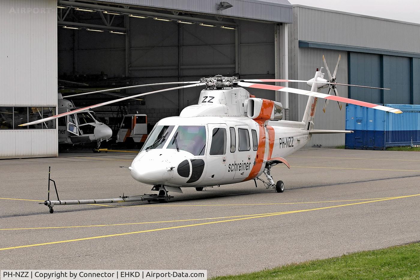 PH-NZZ, Sikorsky S-76B C/N 760316, No description.