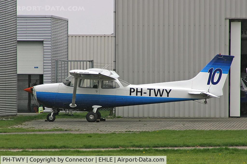 PH-TWY, Reims F172M Skyhawk C/N 1513, No description.