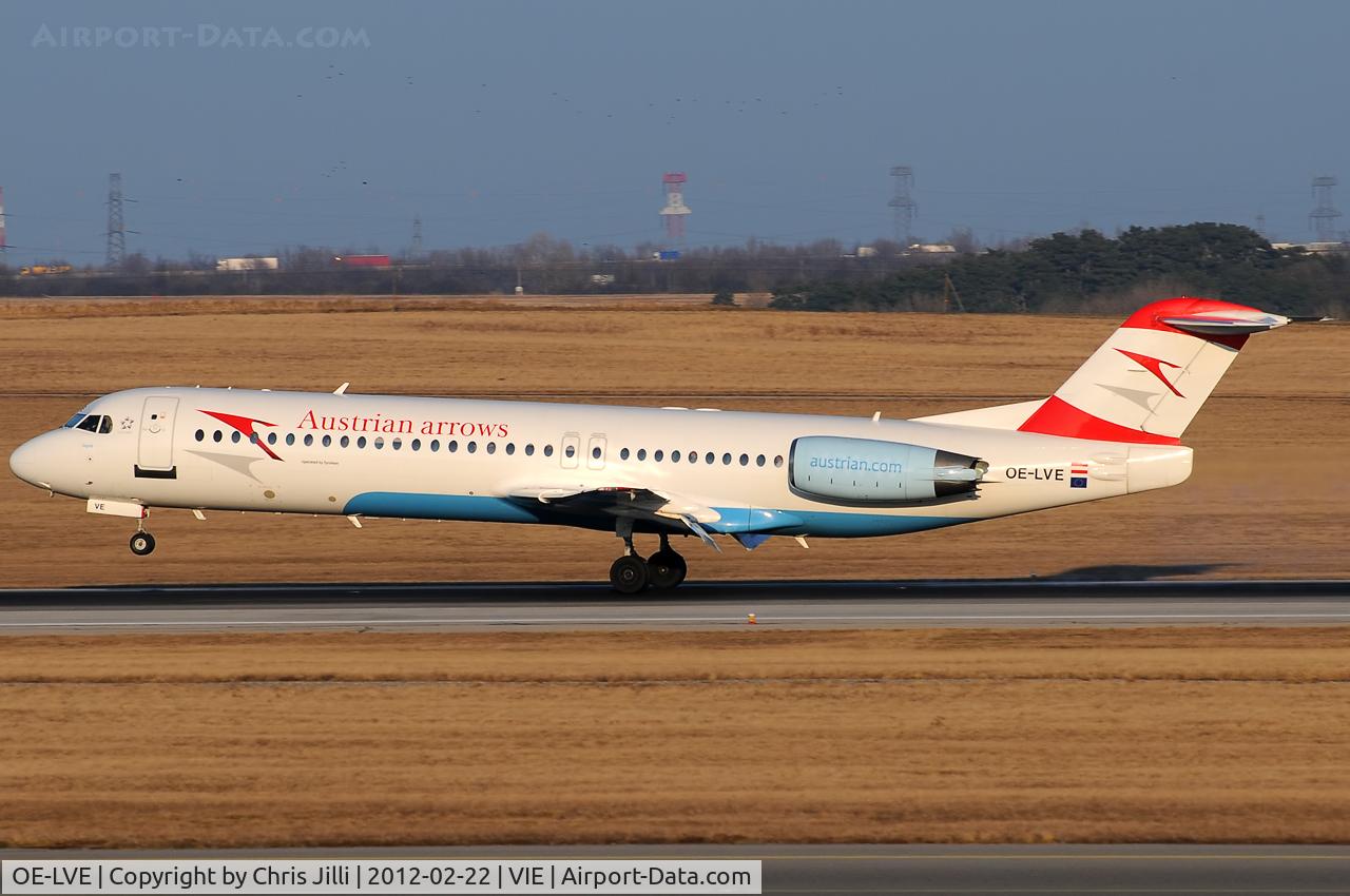 OE-LVE, 1994 Fokker 100 (F-28-0100) C/N 11499, Austrian arrows
