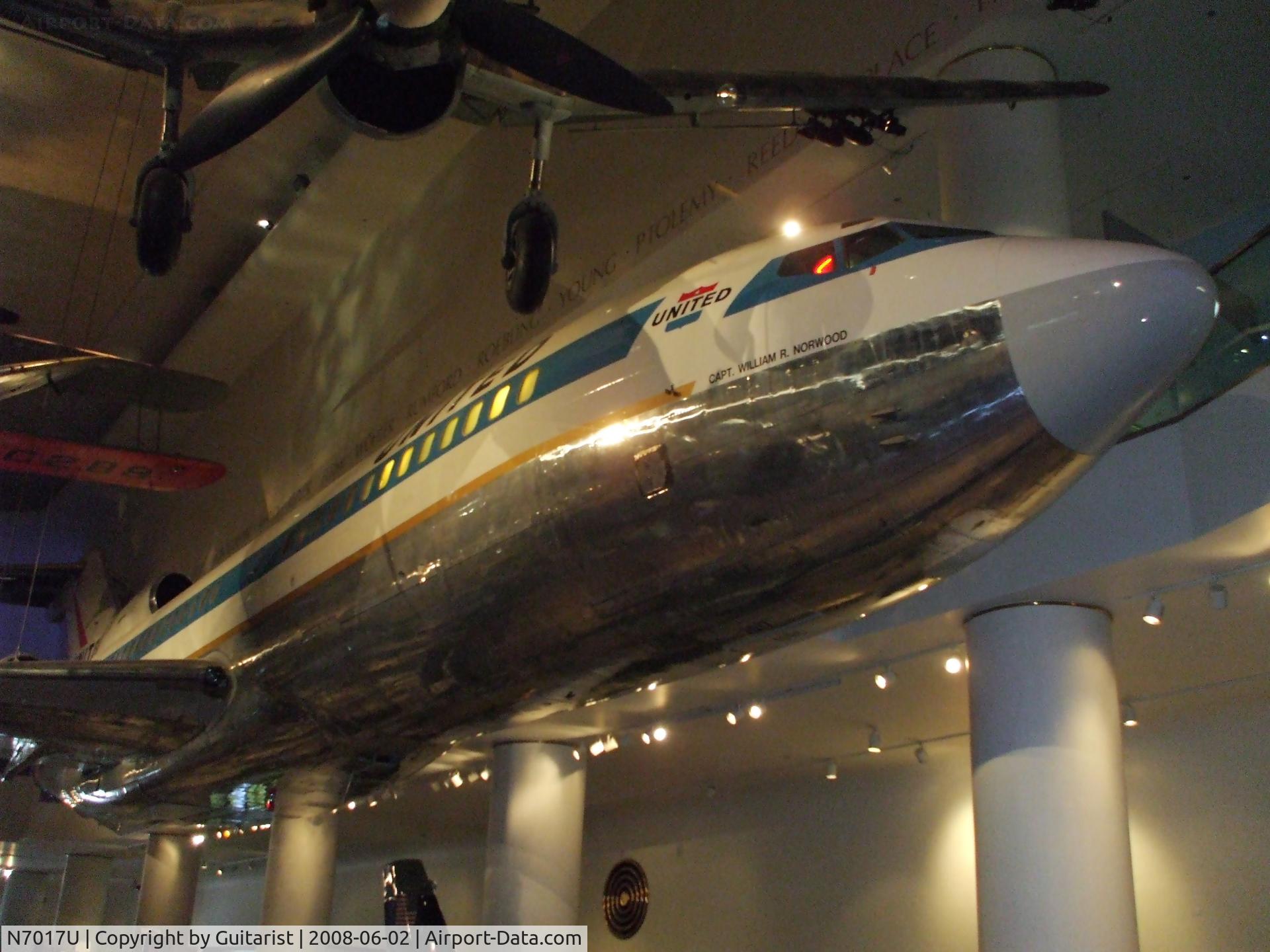 N7017U, Boeing 727-22 C/N 18309, Hanging from the ceiling of the Chicago Science and industry museum