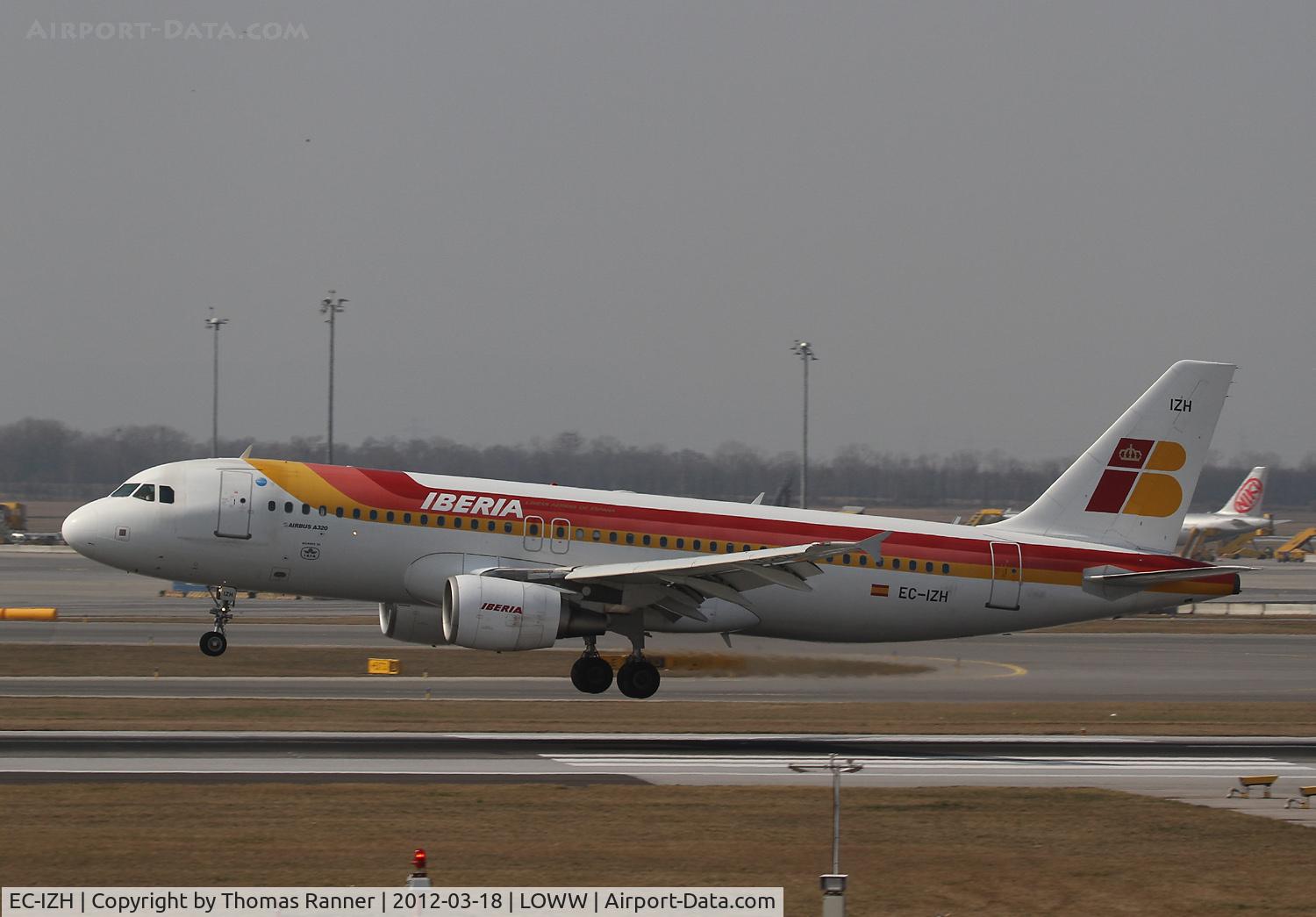 EC-IZH, 2004 Airbus A320-214 C/N 2225, Iberia Airbus A320