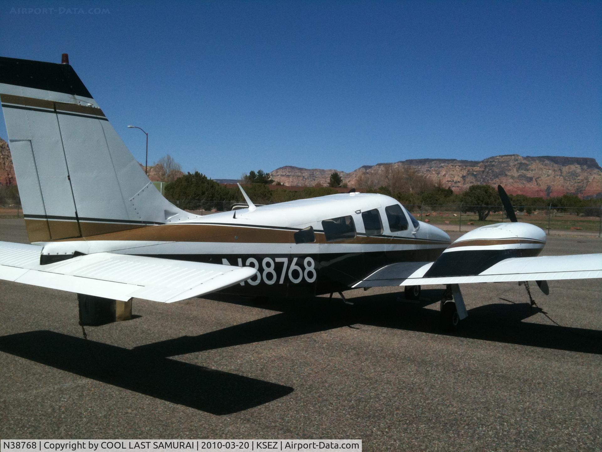 N38768, 1977 Piper PA-34-200T Seneca II C/N 34-7770085, Piper Seneca II, N38768 at Sedona Airport Transient Parking