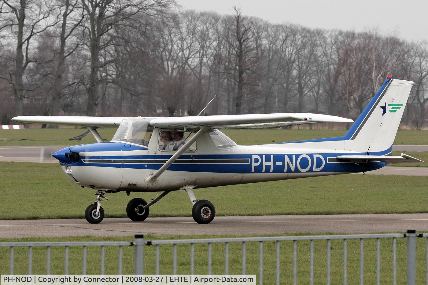 PH-NOD, Reims F150M C/N 1165, Smiling faces because they're heading for a bright future.