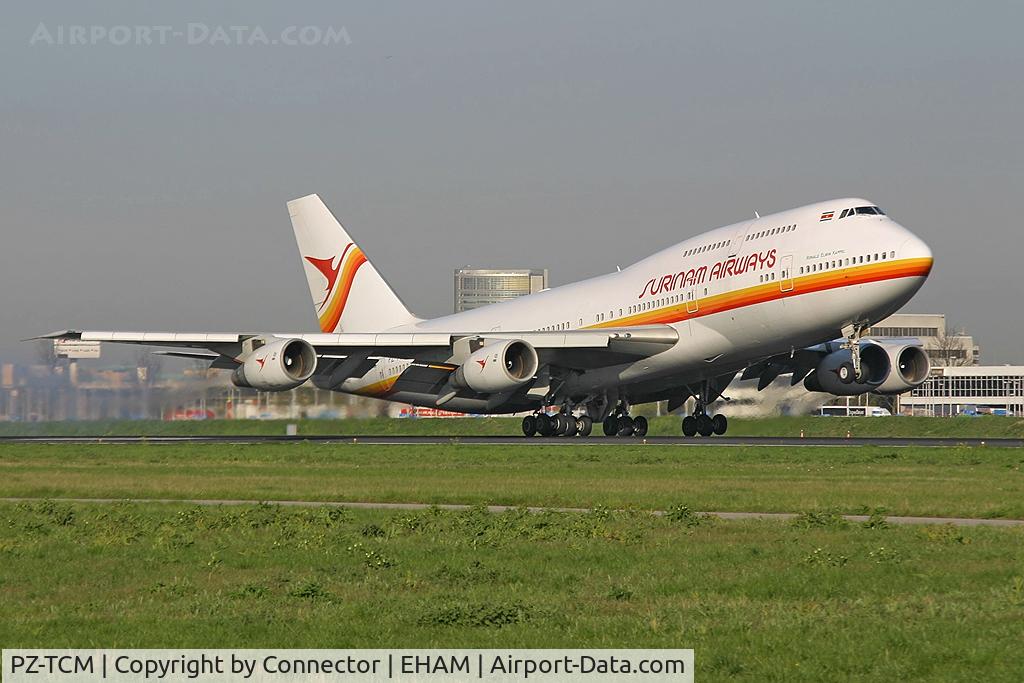 PZ-TCM, 1986 Boeing 747-306M C/N 23508/657, Touchdown at the Kaagbaan.