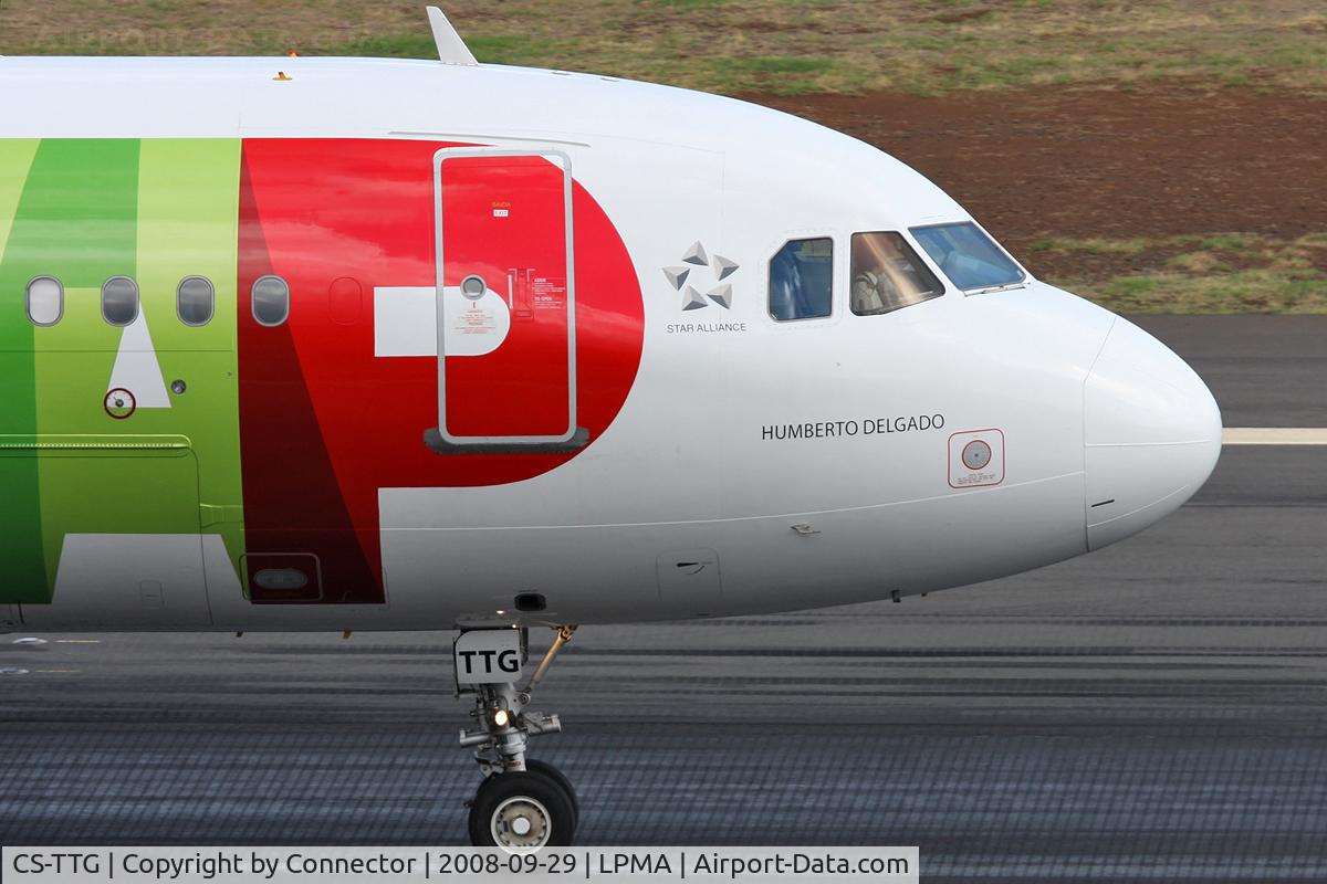 CS-TTG, 1998 Airbus A319-111 C/N 906, Backtracking the runway.