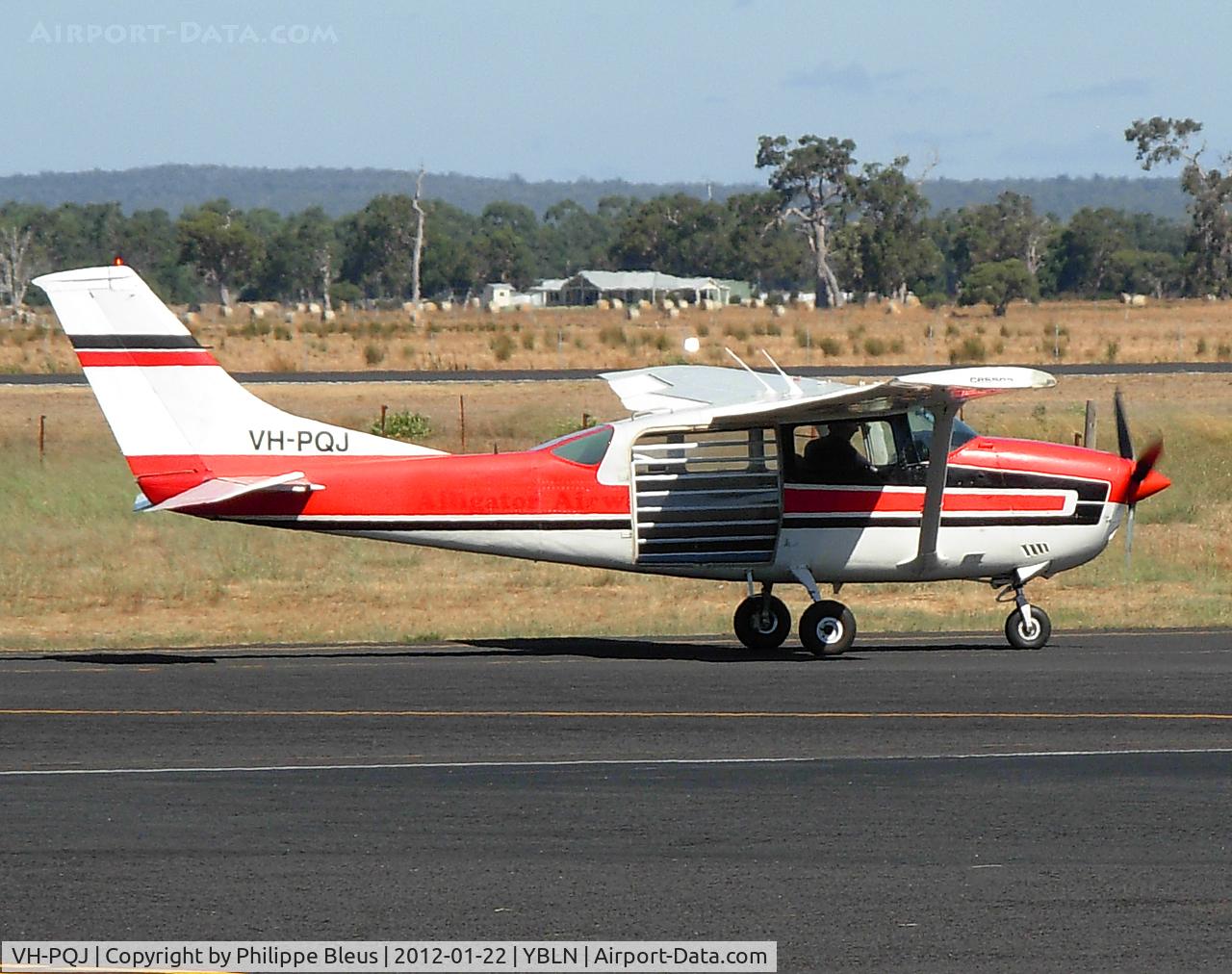 VH-PQJ, 1974 Cessna U206F Stationair C/N U20602245, Taxiing (from runway 03) to the local Flying Cub parking zone.