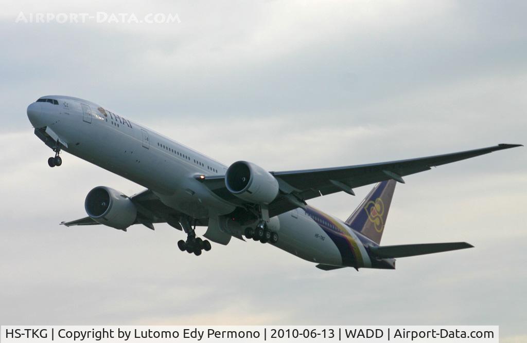 HS-TKG, 2007 Boeing 777-35R/ER C/N 35157/627, Thai