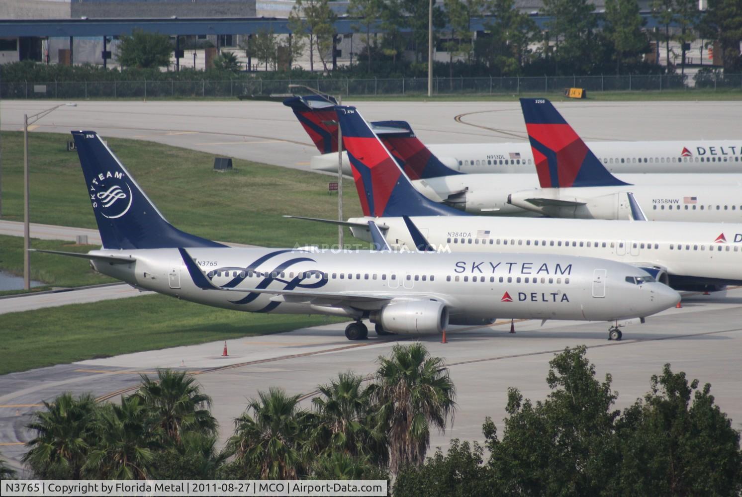 N3765, 2001 Boeing 737-832 C/N 30819, Delta Skyteam 737