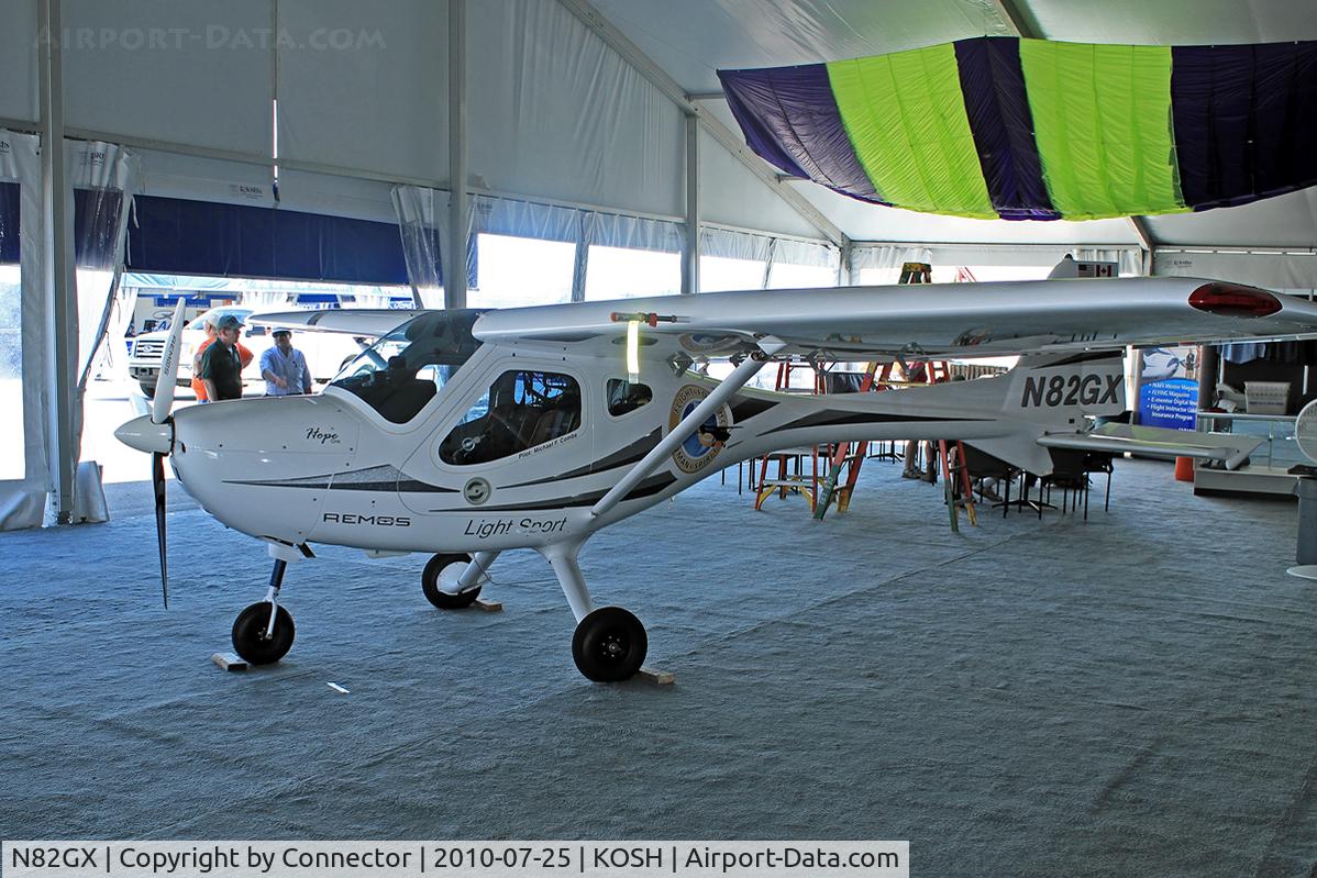 N82GX, Remos GX C/N 305, EAA Airventure 2010.