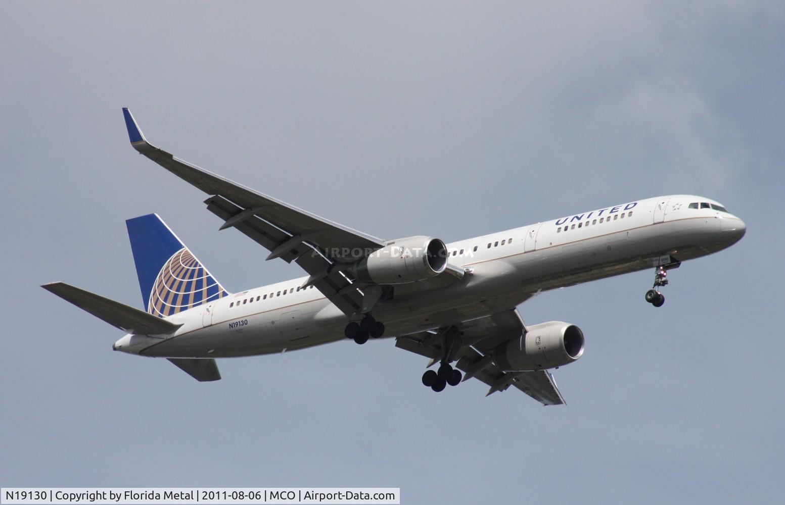 N19130, 1998 Boeing 757-224/ER C/N 28970, United 757