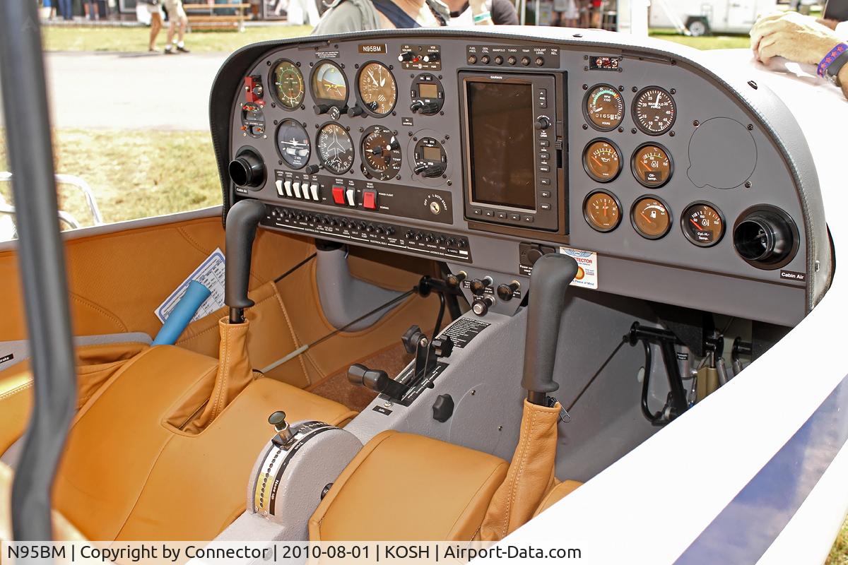 N95BM, Diamond HK-36TTC Super Dimona C/N 36.832, EAA Airventure 2010.