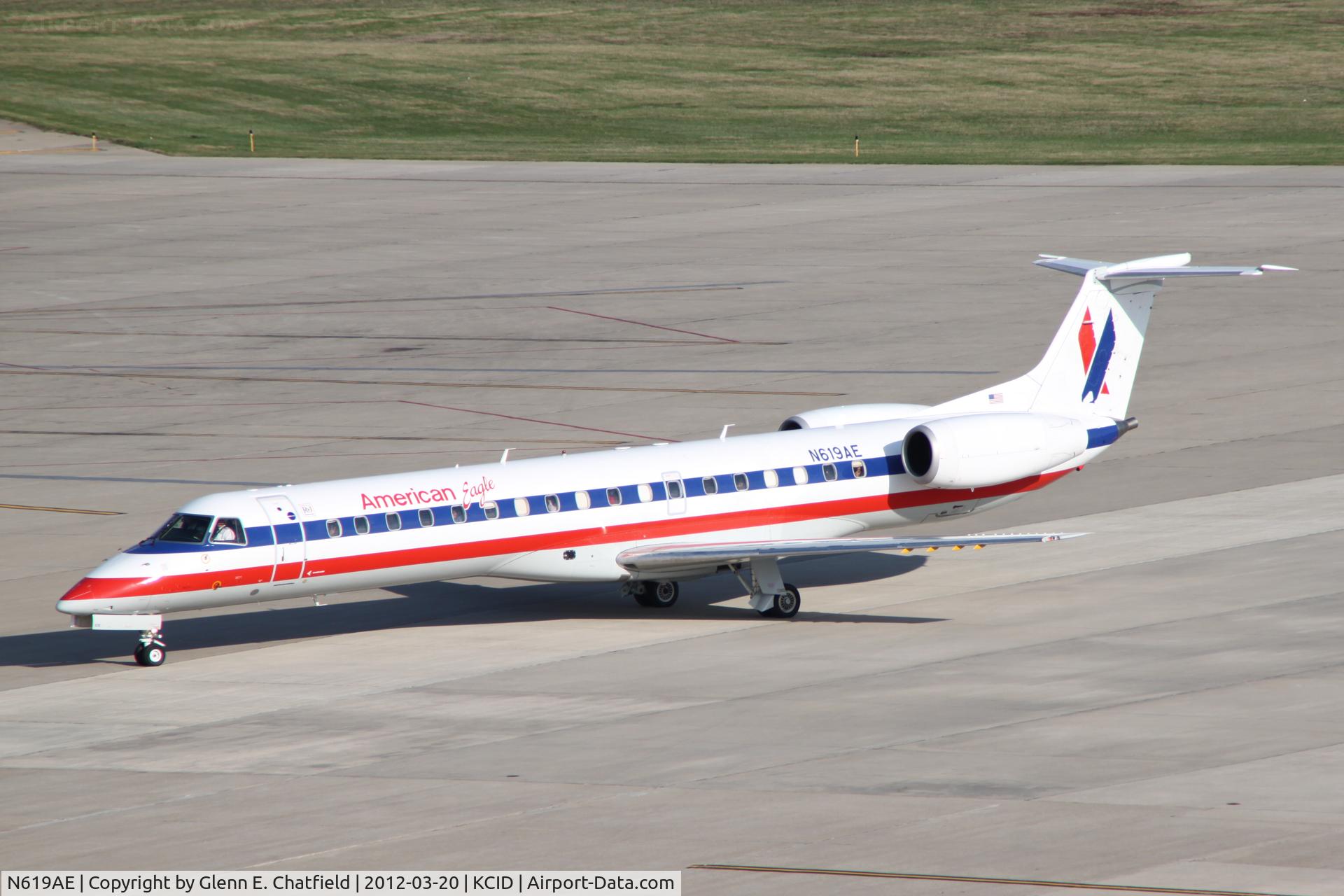 N619AE, 1998 Embraer ERJ-145LR (EMB-145LR) C/N 145101, Taxiing to the terminal