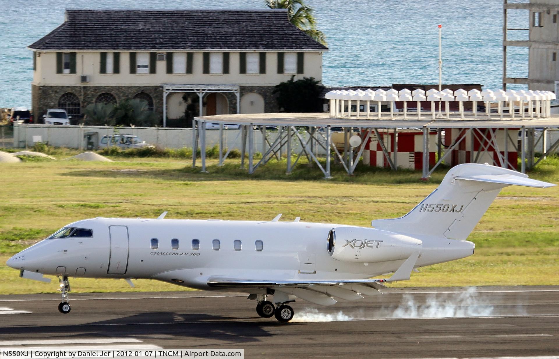 N550XJ, 2011 Bombardier Challenger 300 (BD-100-1A10) C/N 20323, N550XJ