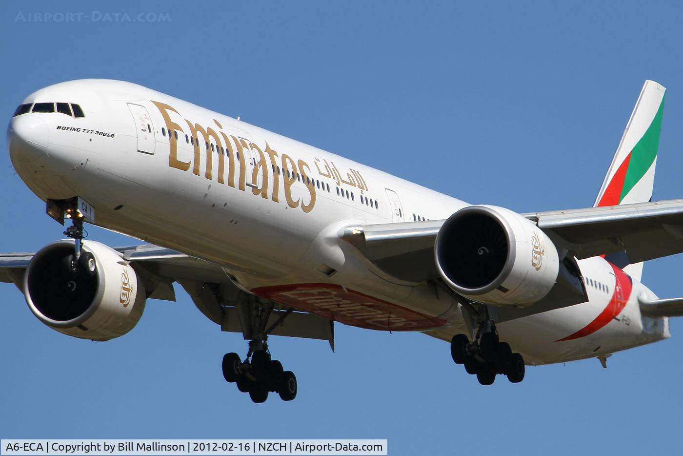 A6-ECA, 2006 Boeing 777-36N/ER C/N 32794, finals to 02