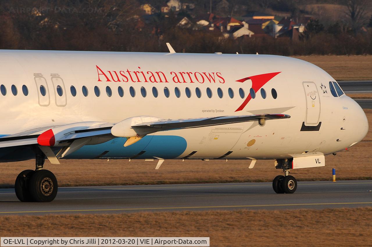 OE-LVL, 1992 Fokker 100 (F-28-0100) C/N 11404, Austrian arrows