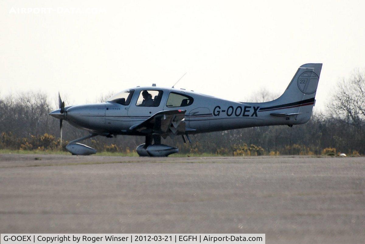 G-OOEX, 2010 Cirrus SR22T C/N 0010, Visiting SR-22T taxying prior to departure.