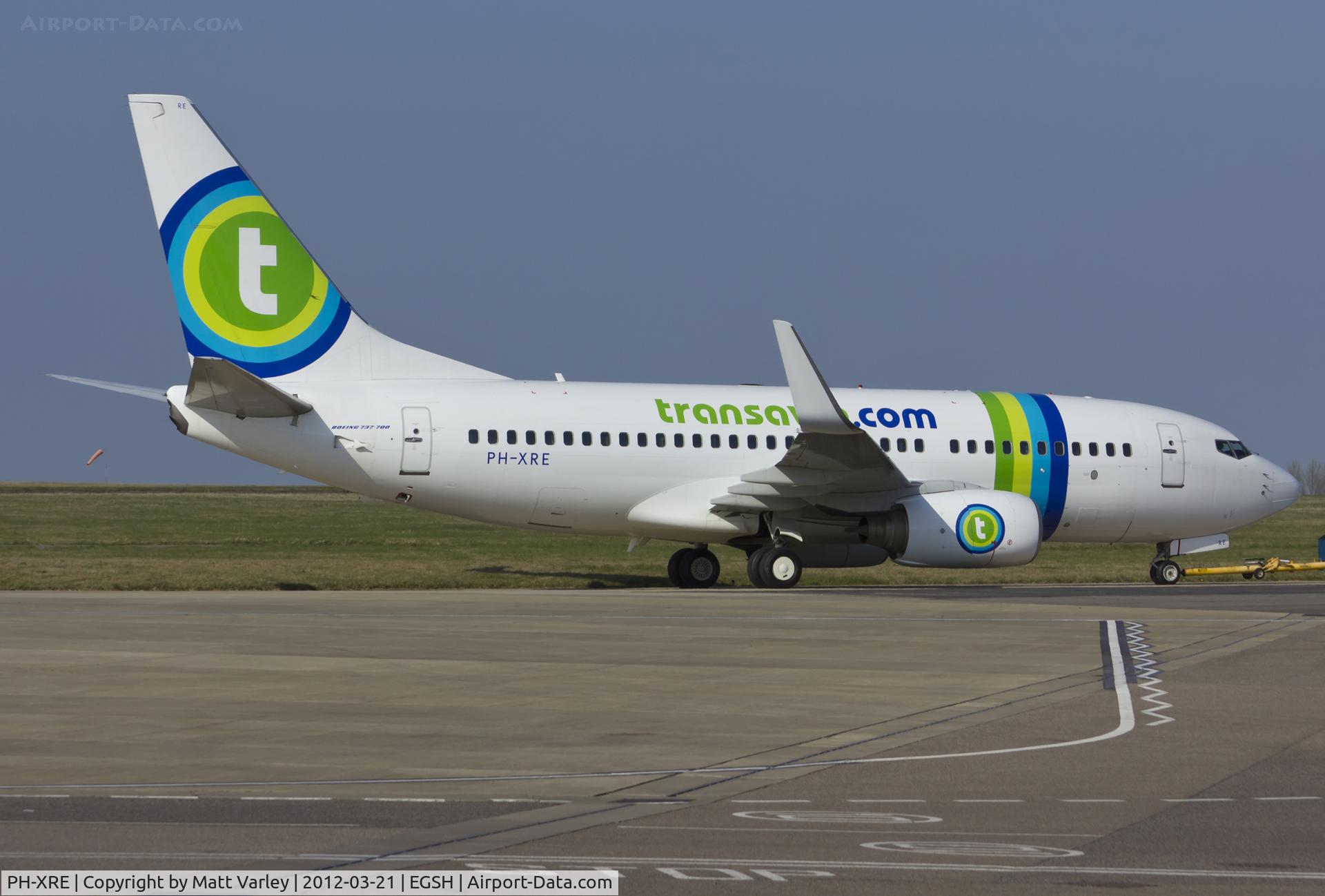 PH-XRE, 2004 Boeing 737-7K2 C/N 30668, Being towed to the KLM hangar.