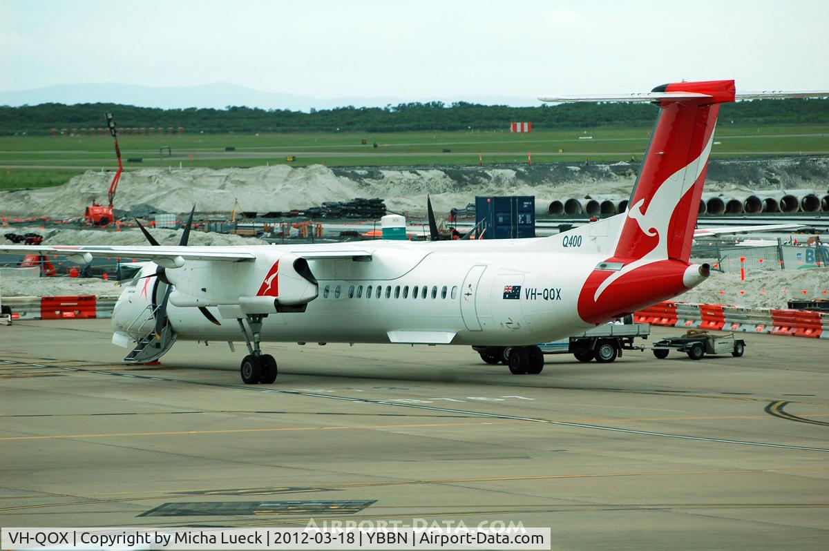 VH-QOX, 2009 De Havilland Canada DHC-8-402Q Dash 8 C/N 4287, At Brisbane