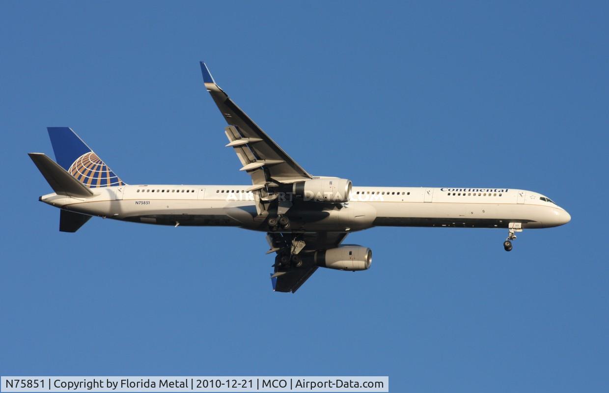 N75851, 2001 Boeing 757-324 C/N 32810, Continental 757-300