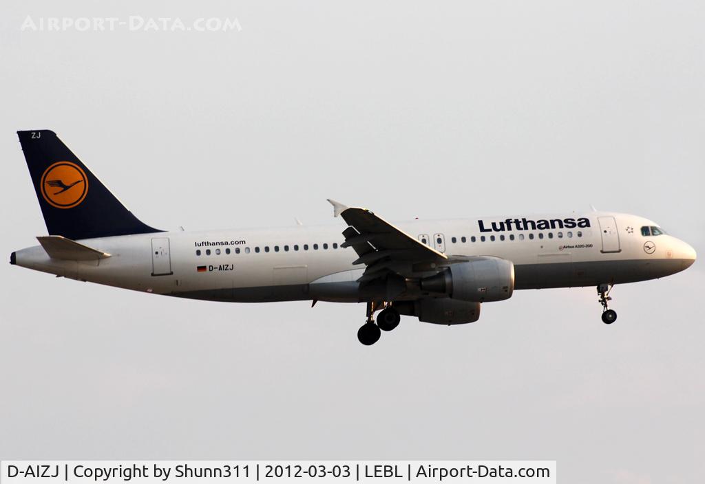 D-AIZJ, 2010 Airbus A320-214 C/N 4449, Landing rwy 25R