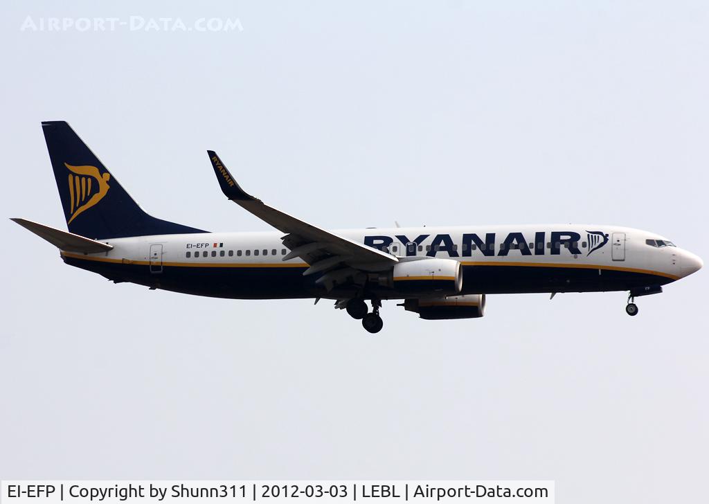 EI-EFP, 2009 Boeing 737-8AS C/N 37540, Landing rwy 25R