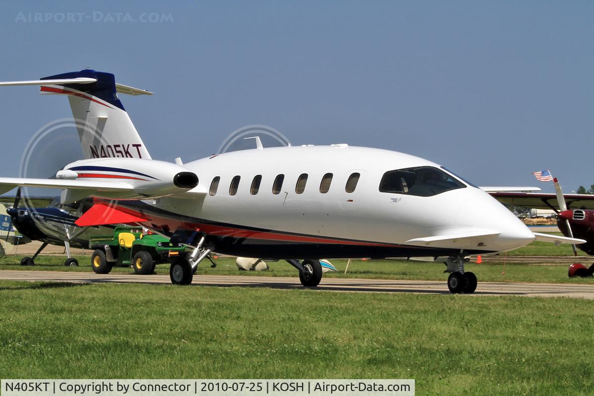 N405KT, 2009 Piaggio P-180 C/N 1190, EAA Airventure 2010.