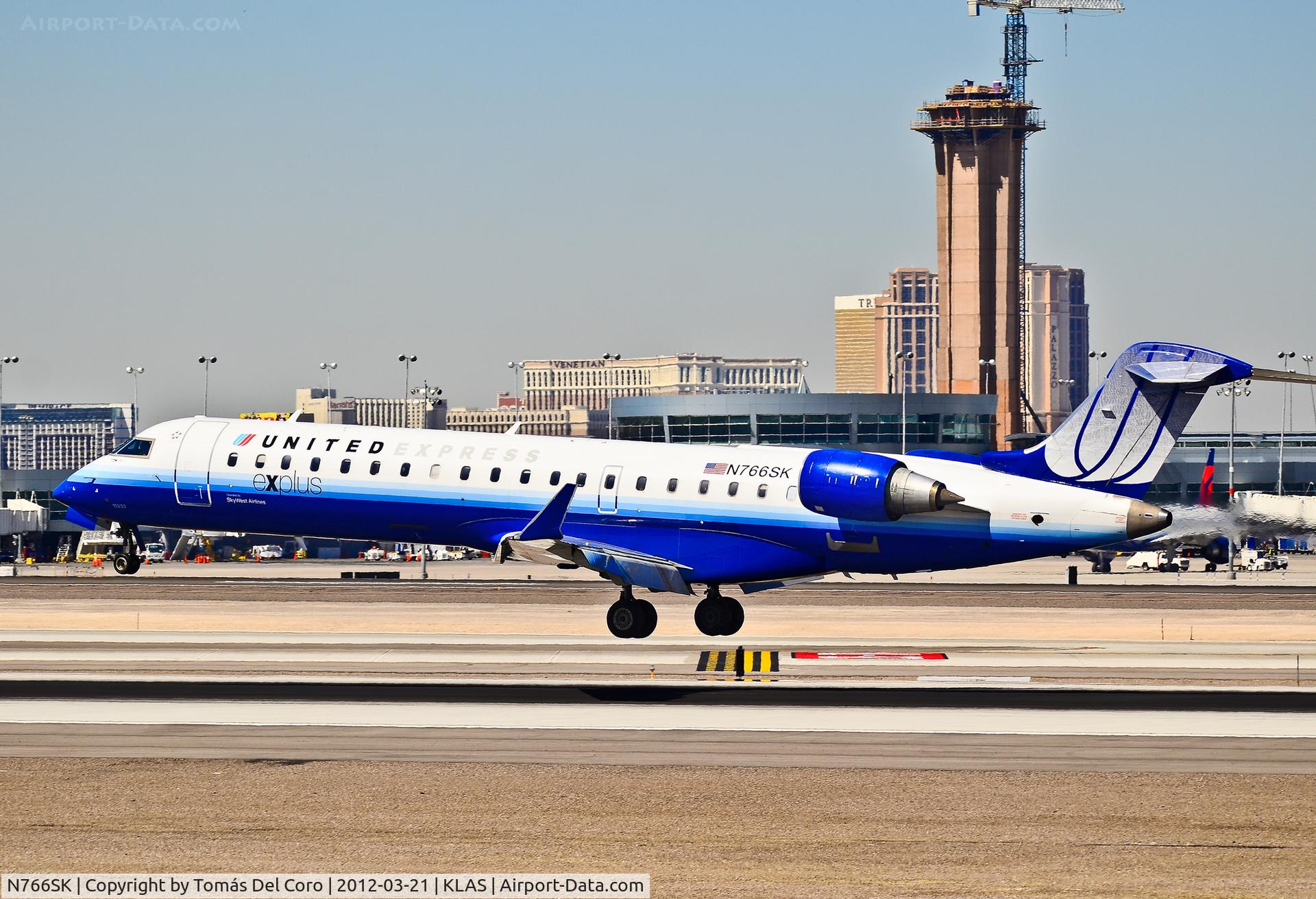 N766SK, 2005 Bombardier CRJ-702 (CL-600-2C10) Regional Jet C/N 10232, N766SK United Express 2005 Bombardier CL-600-2C10 C/N 10232

Las Vegas - McCarran International (LAS / KLAS)
USA - Nevada, March 21, 2012
Photo: Tomás Del Coro