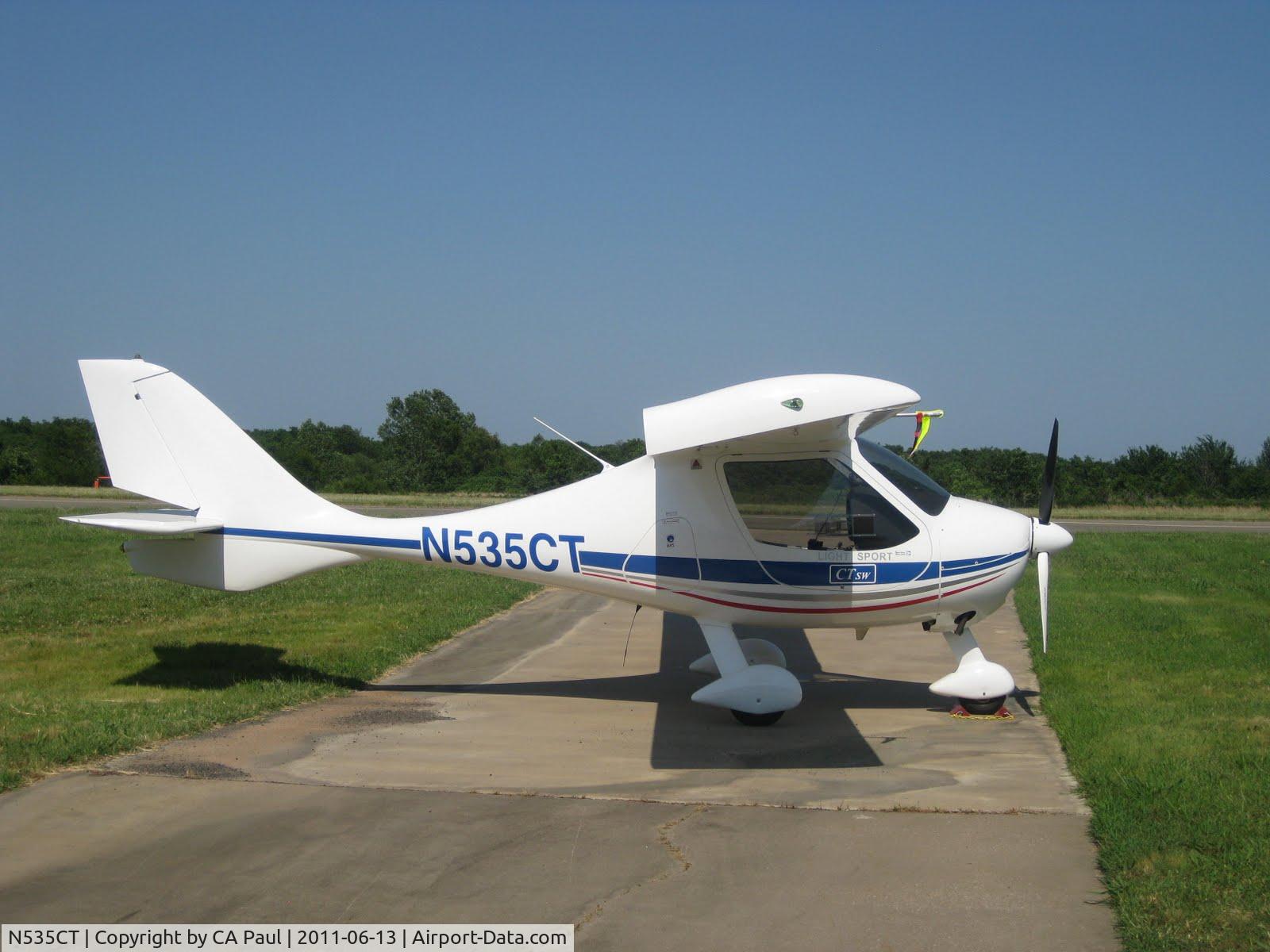 N535CT, 2007 Flight Design CTSW C/N 07-05-01, At home field.
