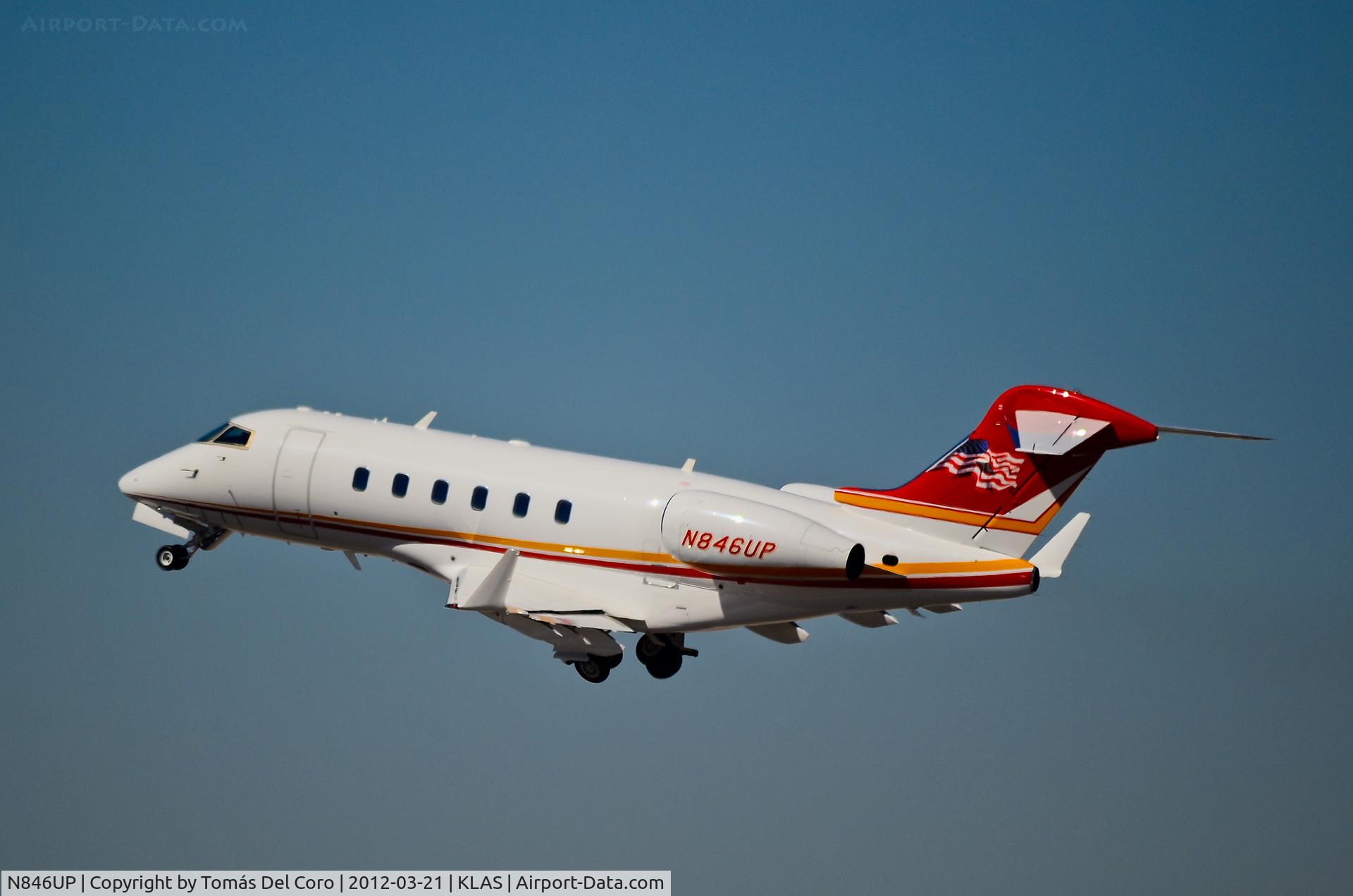 N846UP, 2006 Bombardier Challenger 300 (BD-100-1A10) C/N 20086, N846UP 2006 Bombardier BD-100-1A10 Challenger 300 C/N 20086

Las Vegas - McCarran International (LAS / KLAS)
USA - Nevada, March 21, 2012
Photo: Tomás Del Coro
