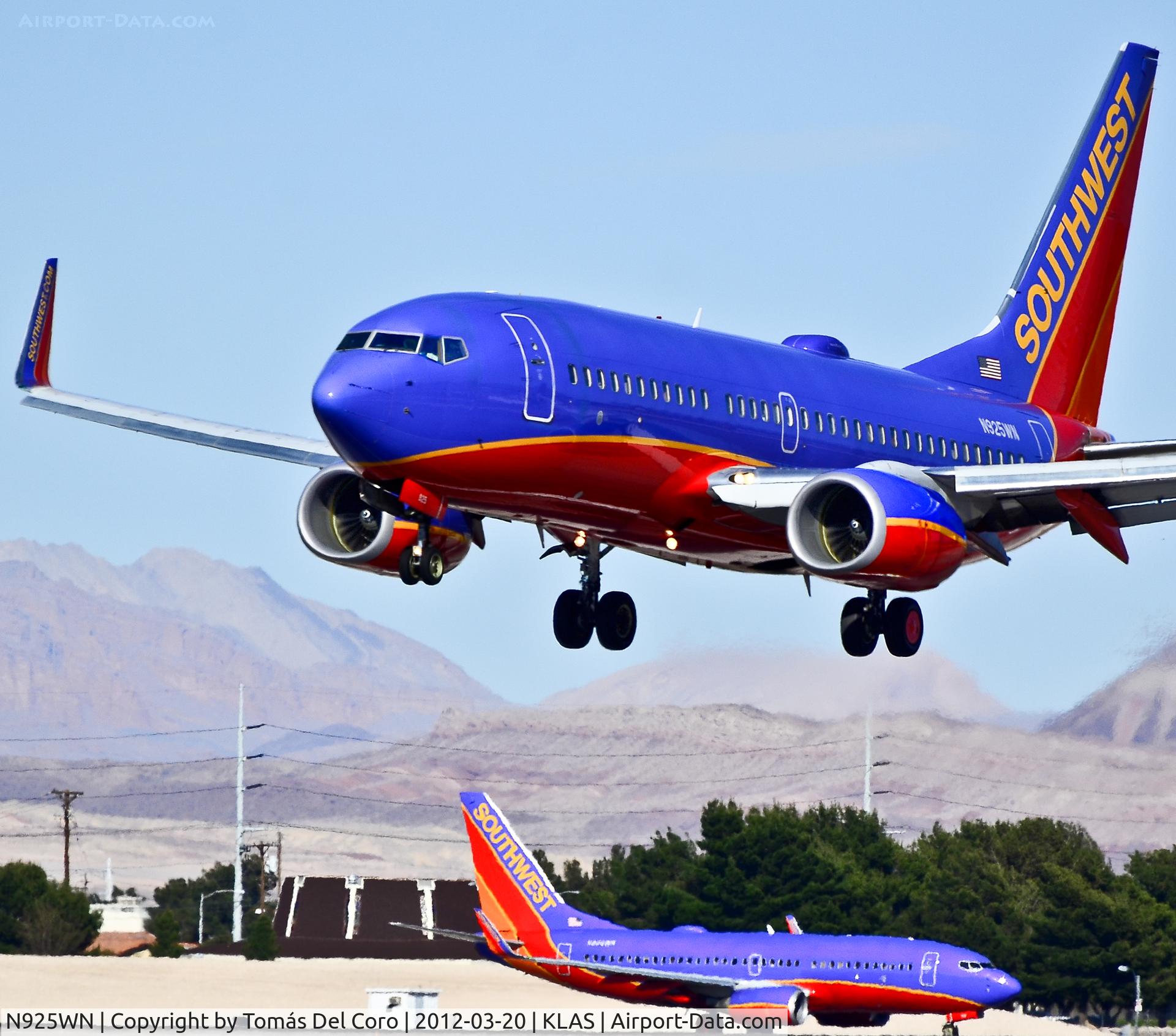 N925WN, 2008 Boeing 737-7H4 C/N 36630, N925WN Southwest Airlines 2008 Boeing 737-7H4 C/N 36630

Las Vegas - McCarran International (LAS / KLAS)
USA - Nevada, March 20, 2012
Photo: Tomás Del Coro