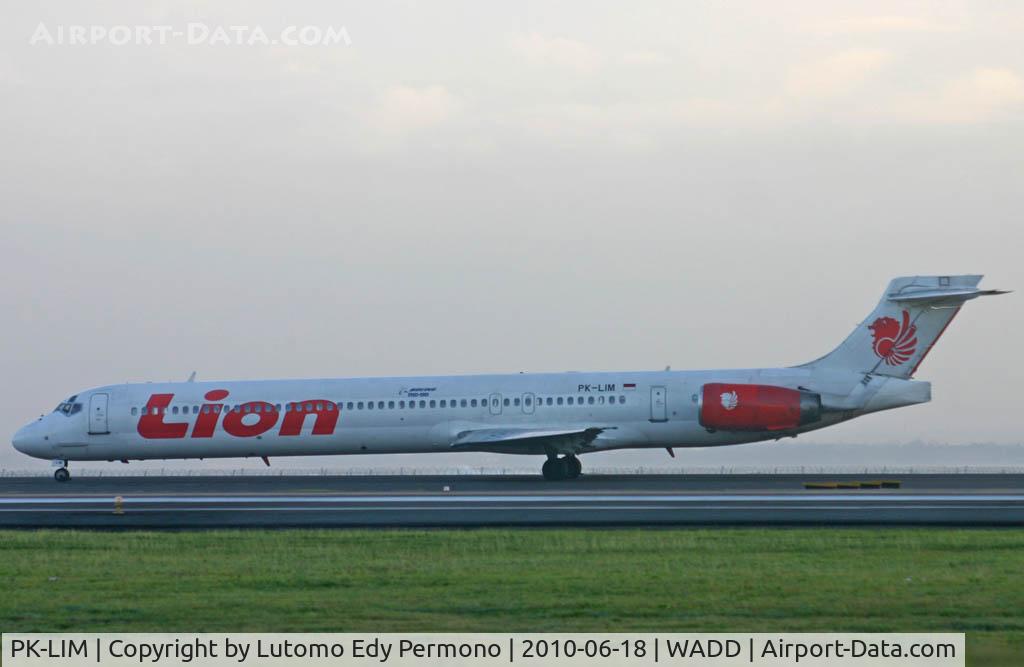 PK-LIM, 1996 McDonnell Douglas MD-90-30 C/N 53489, Lion Inter
