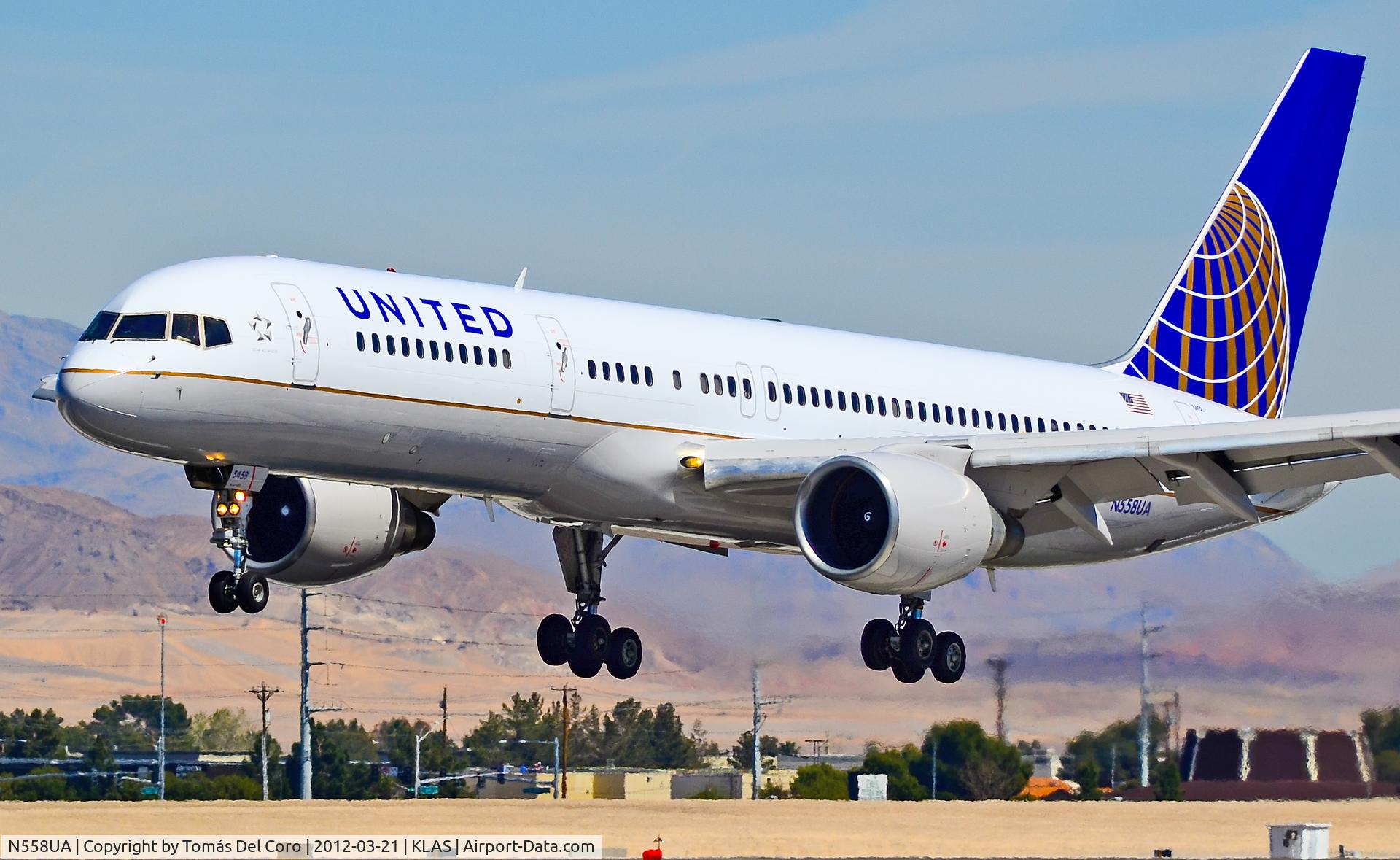 N558UA, 1992 Boeing 757-222 C/N 26654, N558UA United Airlines 1992 Boeing 757-222 C/N 26654

Las Vegas - McCarran International (LAS / KLAS)
USA - Nevada, March 21, 2012
Photo: Tomás Del Coro