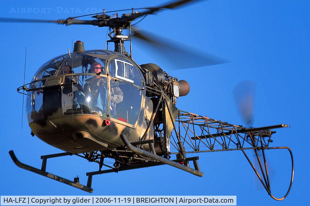 HA-LFZ, 1968 Sud SA-318C Alouette II C/N 2043/M380, Coming in for fuel!