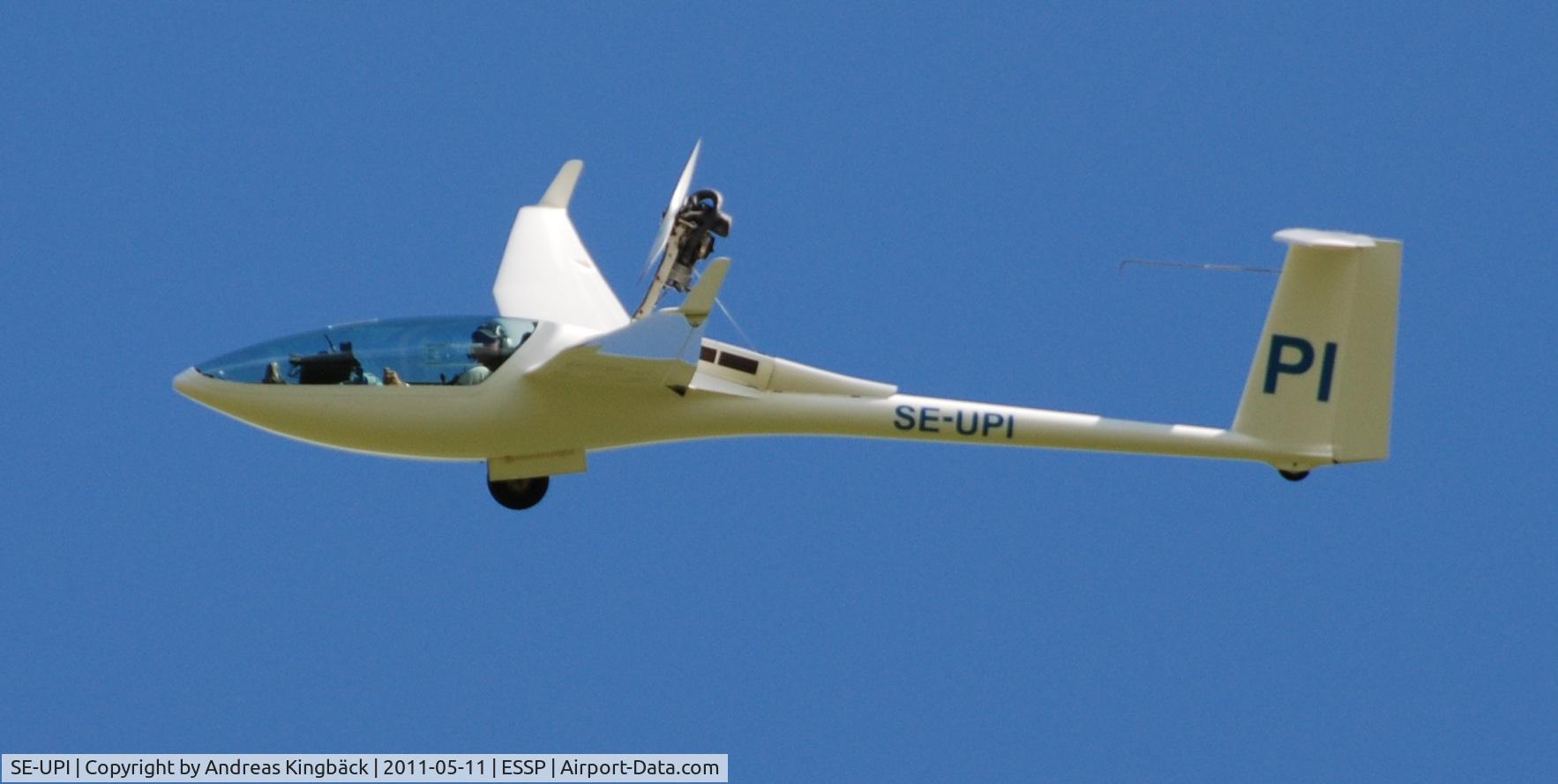 SE-UPI, Glaser-Dirks DG-600M C/N 6-45 M3, SE-UPI in the air in Norrköping
