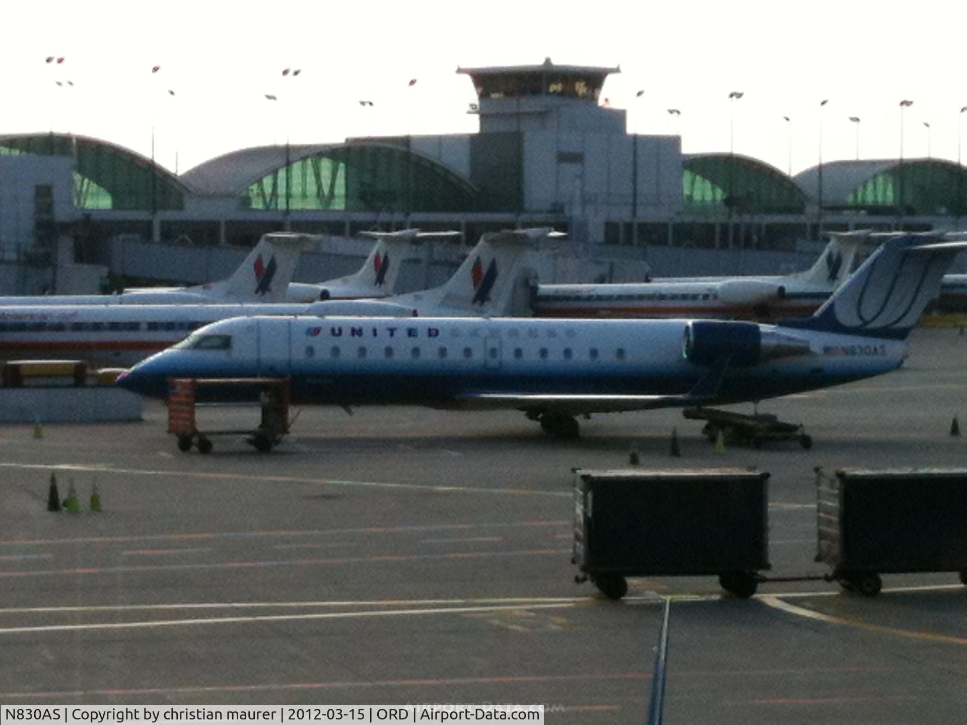 N830AS, 1998 Canadair CRJ-200ER (CL-600-2B19) C/N 7236, at ord