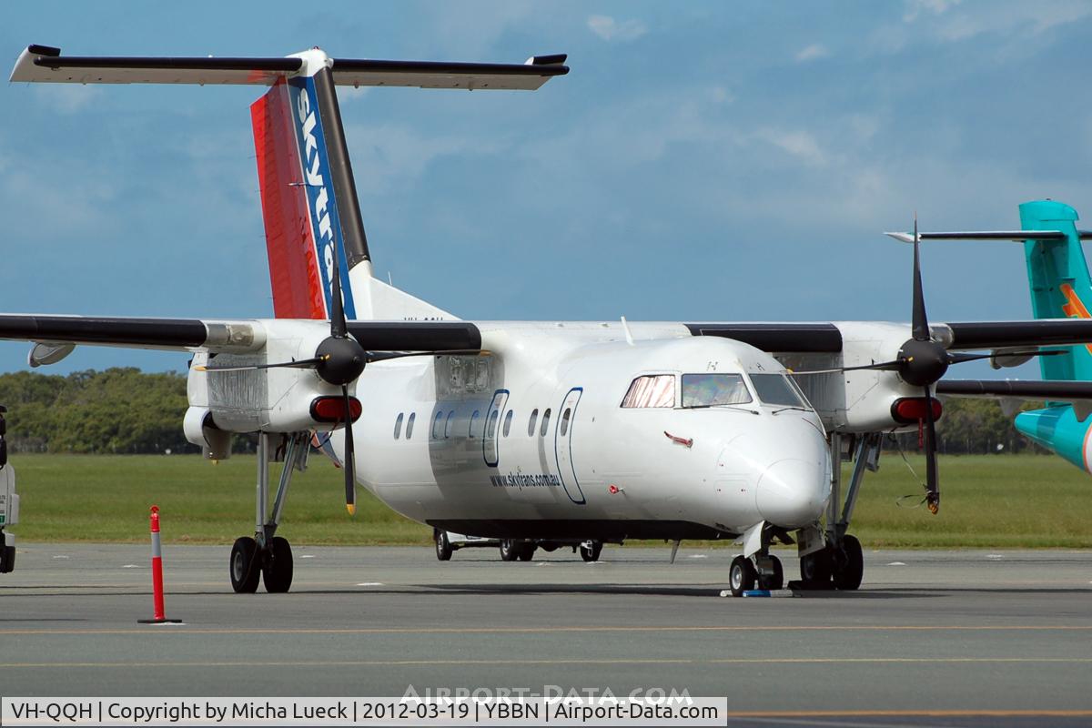 VH-QQH, 1994 De Havilland Canada DHC-8-102 Dash 8 C/N 380, At Brisbane