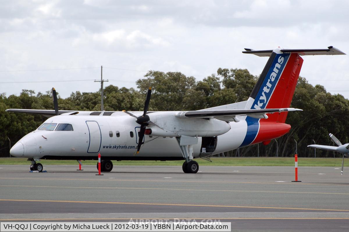 VH-QQJ, 1994 De Havilland Canada DHC-8-102A Dash 8 C/N 392, At Brisbane