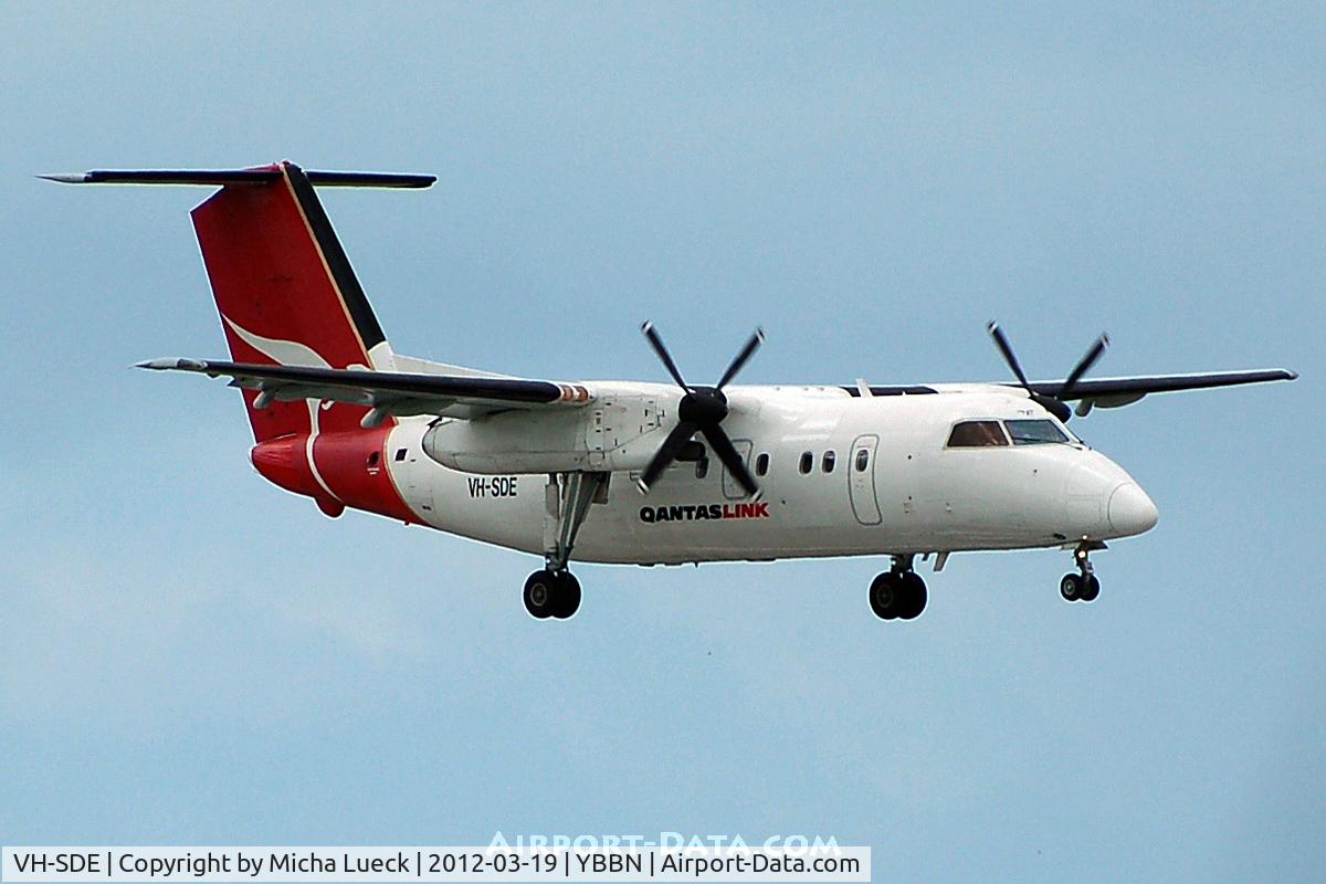 VH-SDE, 1996 De Havilland Canada DHC-8-202 Dash 8 C/N 453, At Brisbane