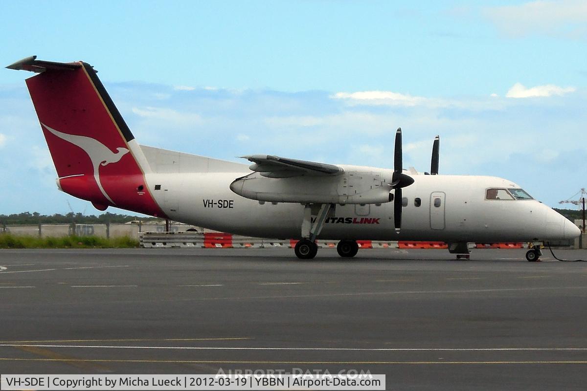 VH-SDE, 1996 De Havilland Canada DHC-8-202 Dash 8 C/N 453, At Brisbane