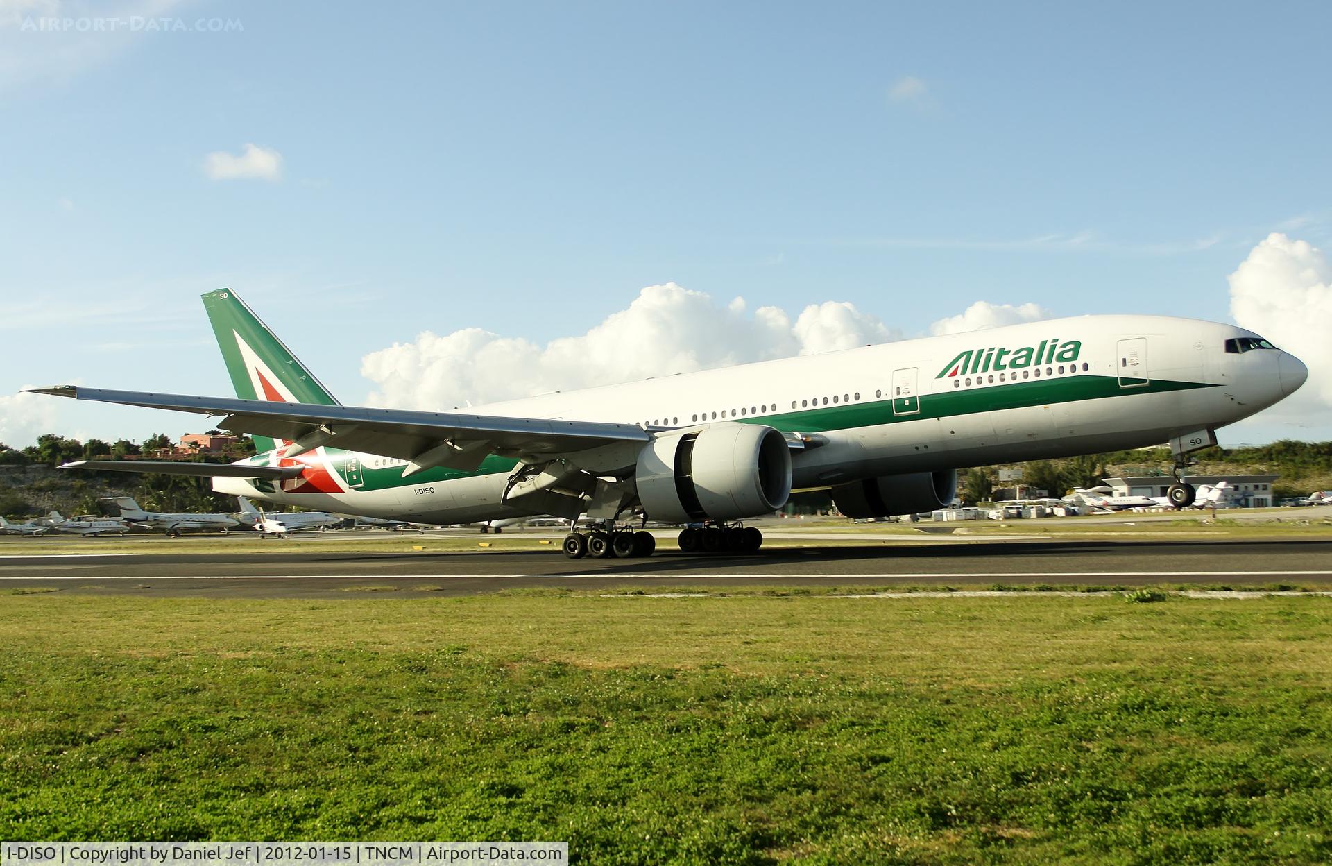 I-DISO, 2002 Boeing 777-243/ER C/N 32857, I-DISO