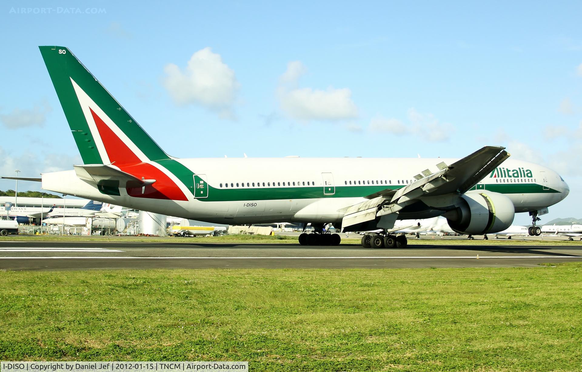 I-DISO, 2002 Boeing 777-243/ER C/N 32857, I-DISO