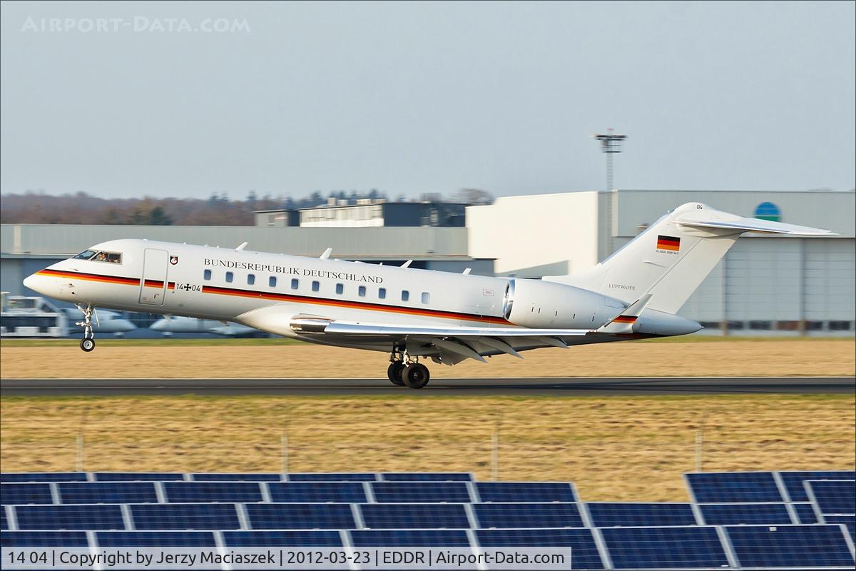 14 04, 2011 Bombardier BD-700-1A11 Global 5000 C/N 9417, Bombardier BD-700-1A11
Global 5000