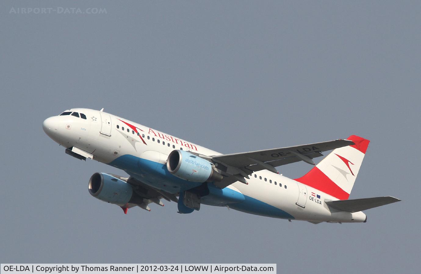 OE-LDA, 2004 Airbus A319-112 C/N 2131, Austrian Airlines Airbus A319
