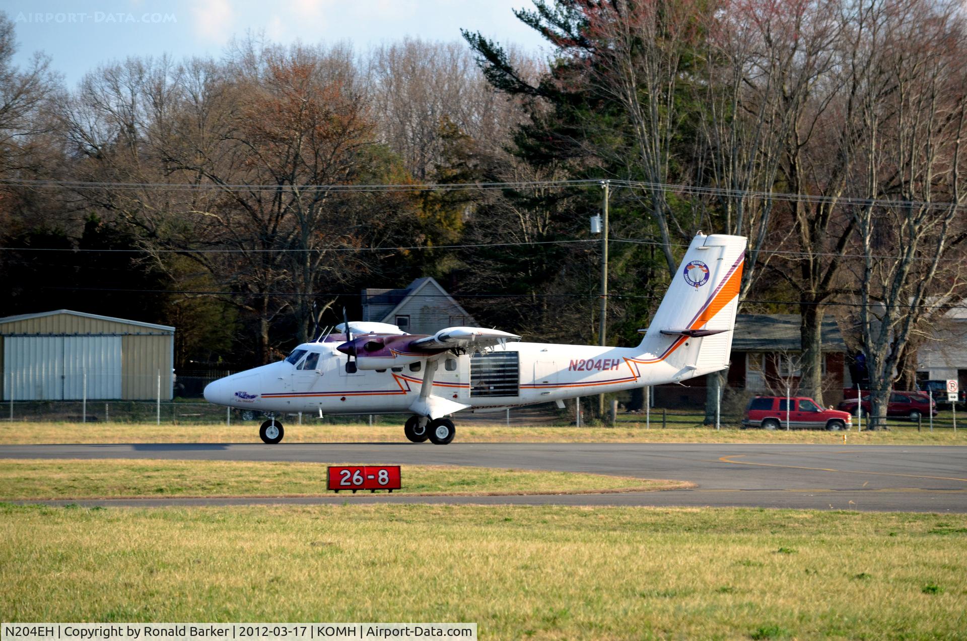 N204EH, 1967 De Havilland Canada DHC-6 Twin Otter C/N 61, Take off Orange