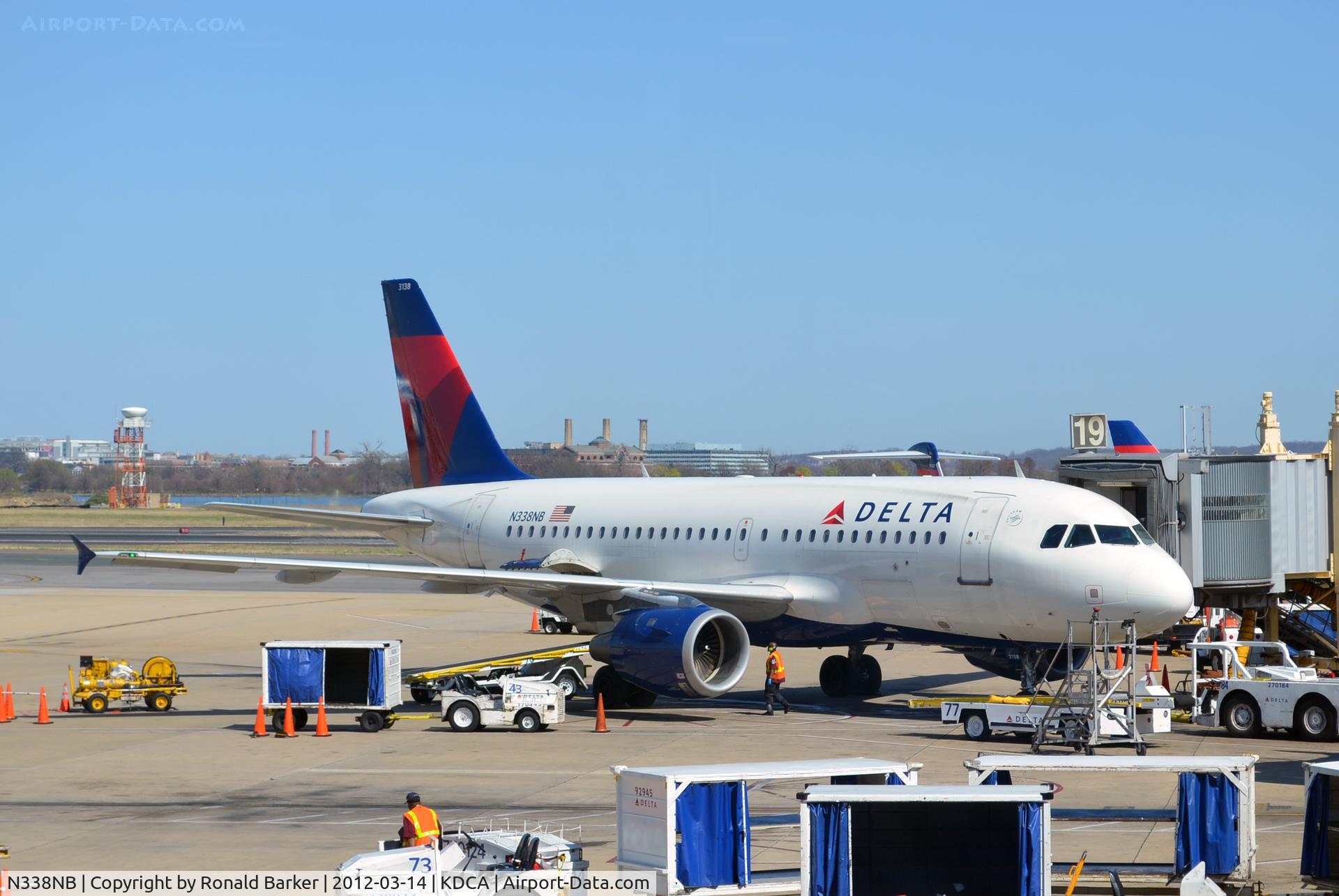 N338NB, 2002 Airbus A319-114 C/N 1693, DCA, VA